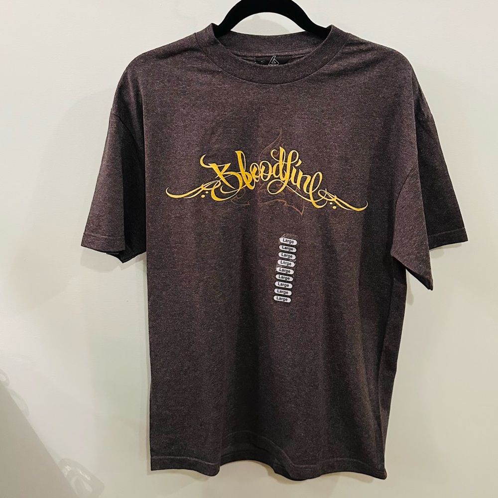 Bloodline Graphic Tee in Brown and Gold w logo motif size L - new with tags